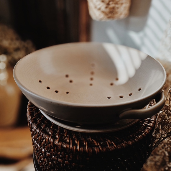 Hearth & Hand With Magnolia Stoneware Beige Berry Bowl & Plate Set - Picture 4 of 5